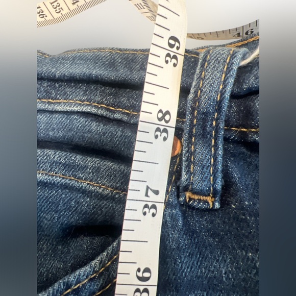 Women’s GAP 90’s Loose Flare Mid Rise Jeans; Size 29/8 R - Picture 8 of 9